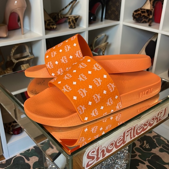 MCM Monogram Pool Slides RARE Persimmon/White Colorway - 41 - Picture 9 of 11